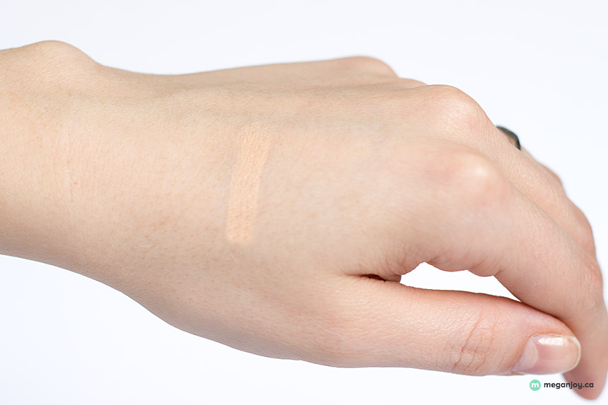 benefit-cosmetics, fake-up-concealer, light, bottle